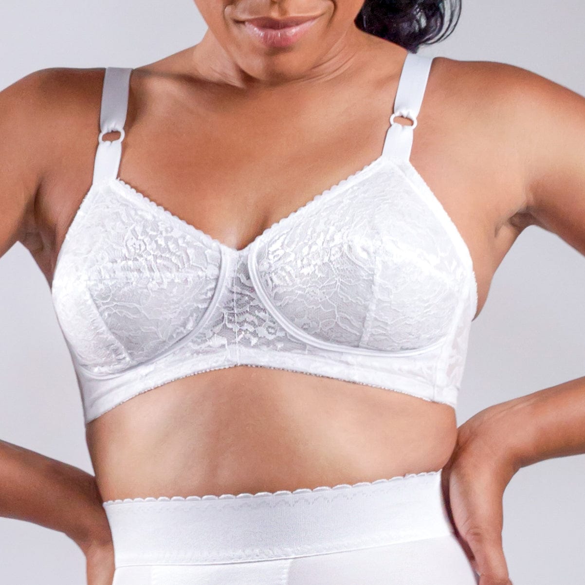 Style 2101 | Expandable Cup Wireless Shaper Bra - White