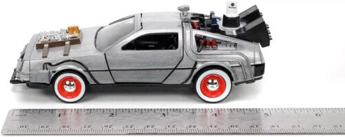 Back to the Future Part III die-cast 1:32 scale "Hollywood Rides" DeLorean Time Machine (white-walls)