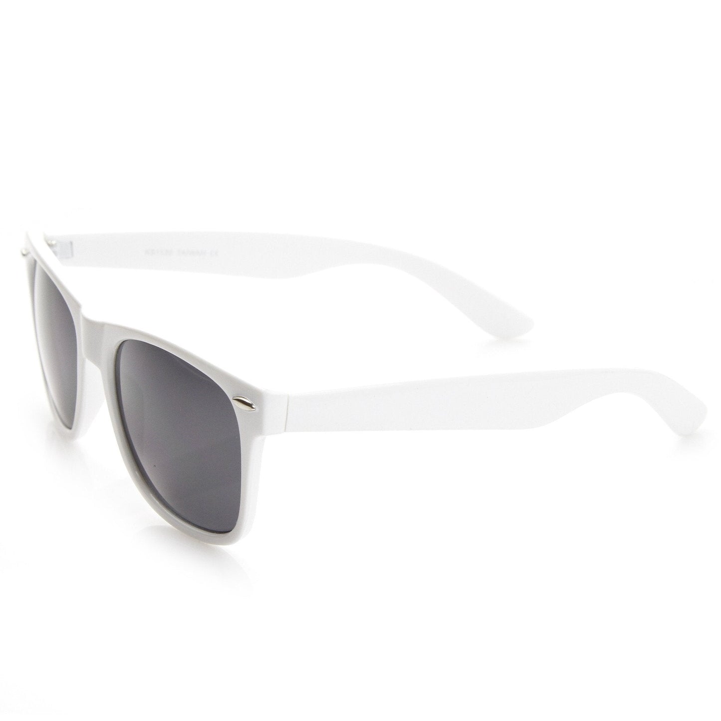 Retro Classic Colorized Horned Rim Sunglasses 2395