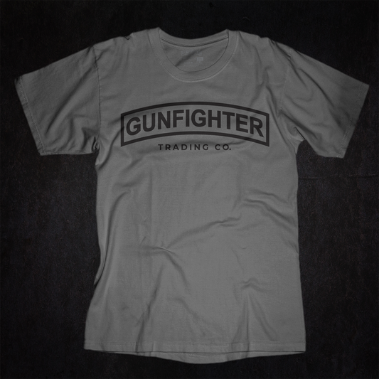 GUNFIGHTER TAB TEE - GRAY/BLACK