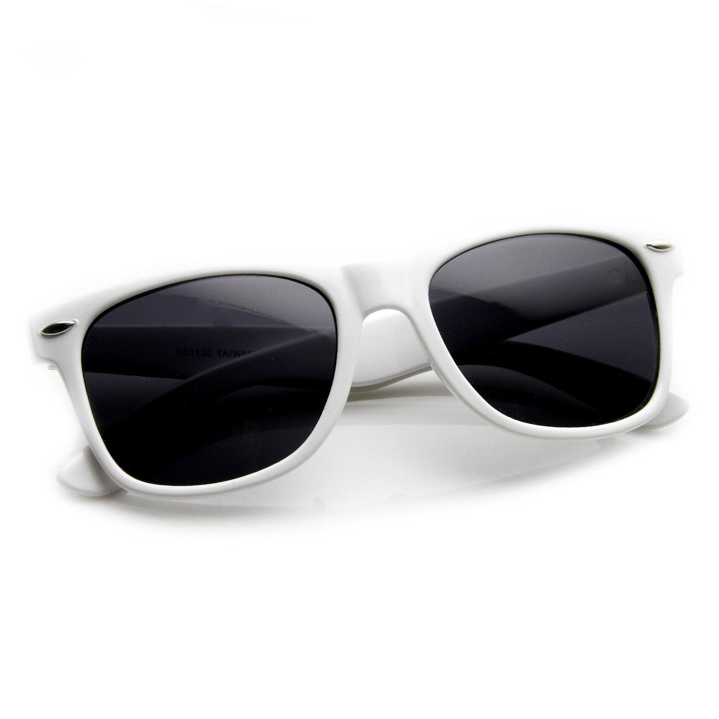 Retro Classic Colorized Horned Rim Sunglasses 2395