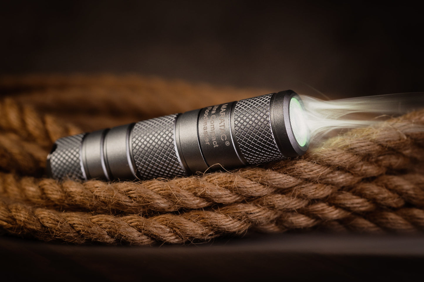 Ultra Compact Floodmaster AA / 14500 Flashlight by Maratac®