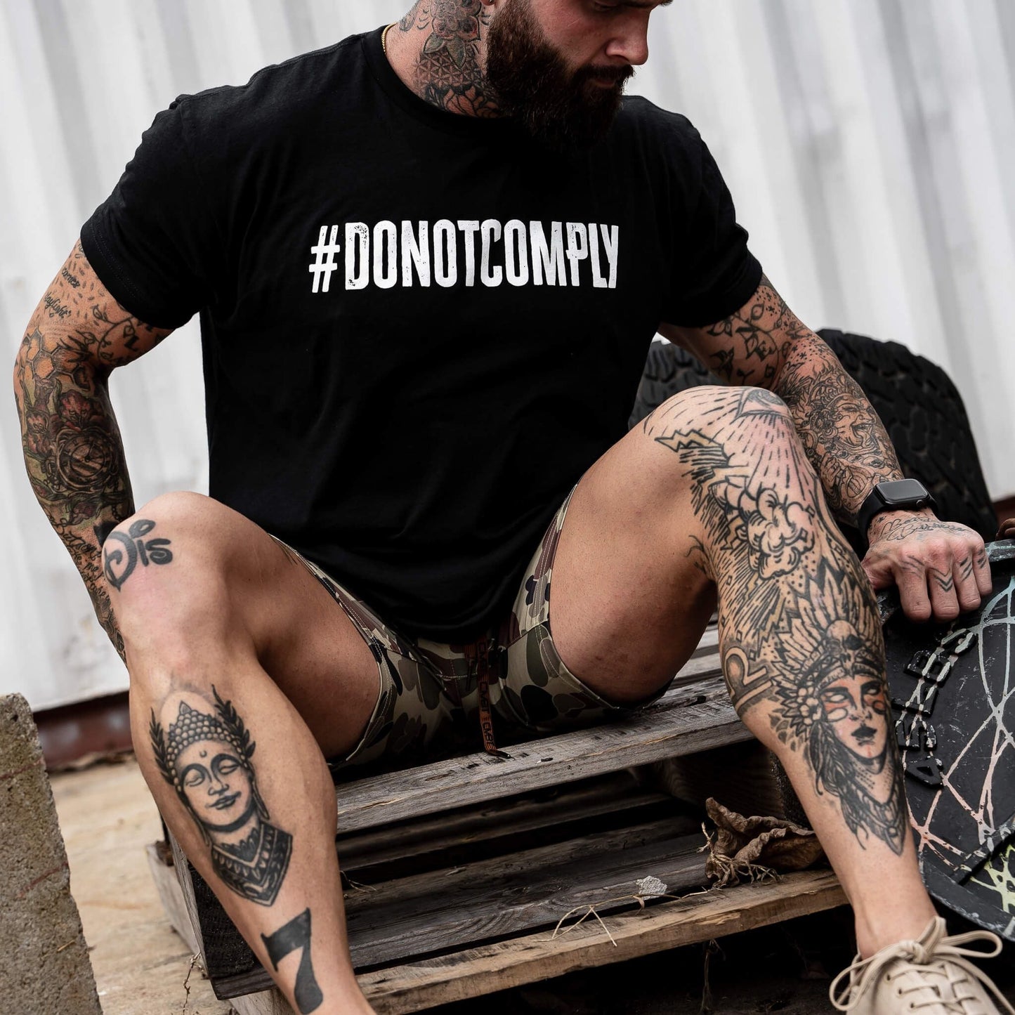 #DONOTCOMPLY MEN'S T-SHIRT