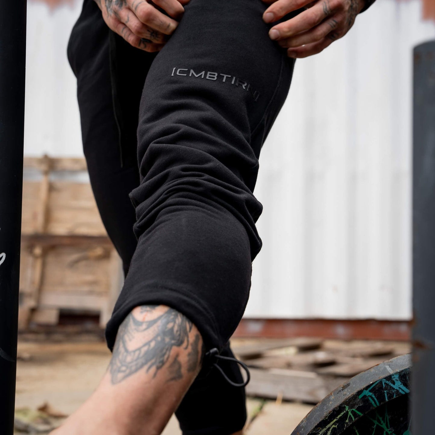 MEN'S PERFORMANCE ADJUSTABLE HEAVYWEIGHT JOGGERS | BLACK