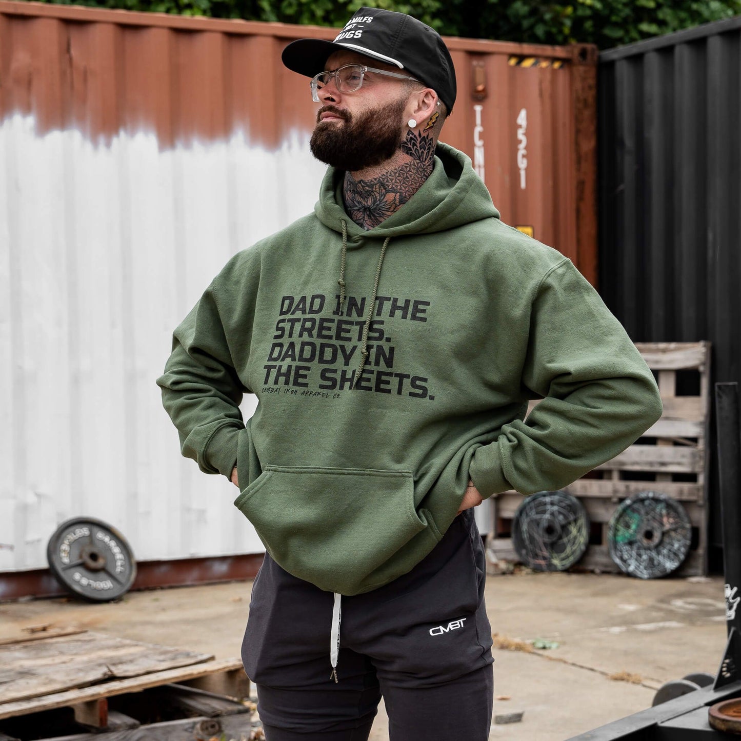 DAD IN THE STREETS. DADDY IN THE SHEETS. MEN'S FLEECE LINED HOODIE