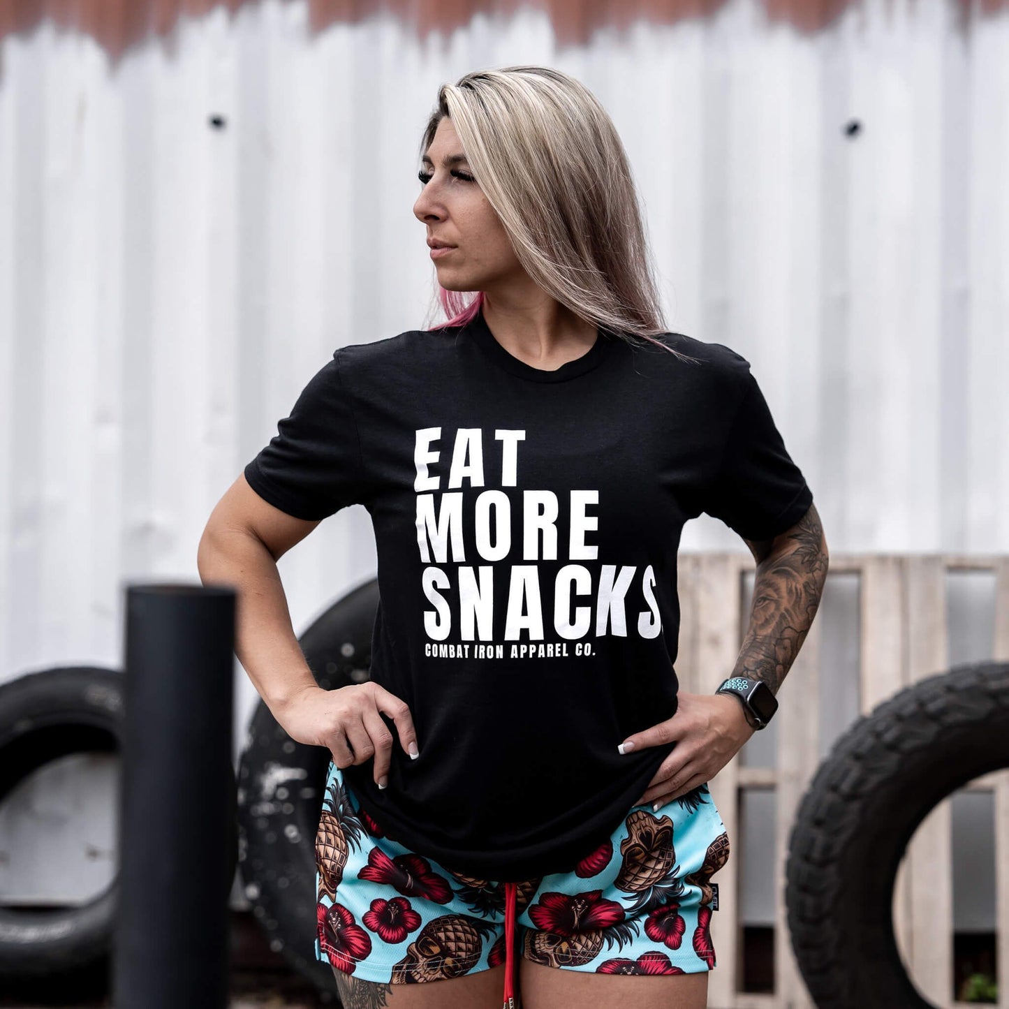 EAT MORE SNACKS MEN'S T-SHIRT