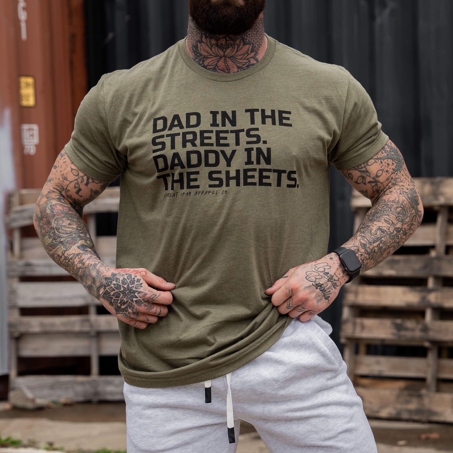 DAD IN THE STREETS. DADDY IN THE SHEETS. MEN'S T-SHIRT