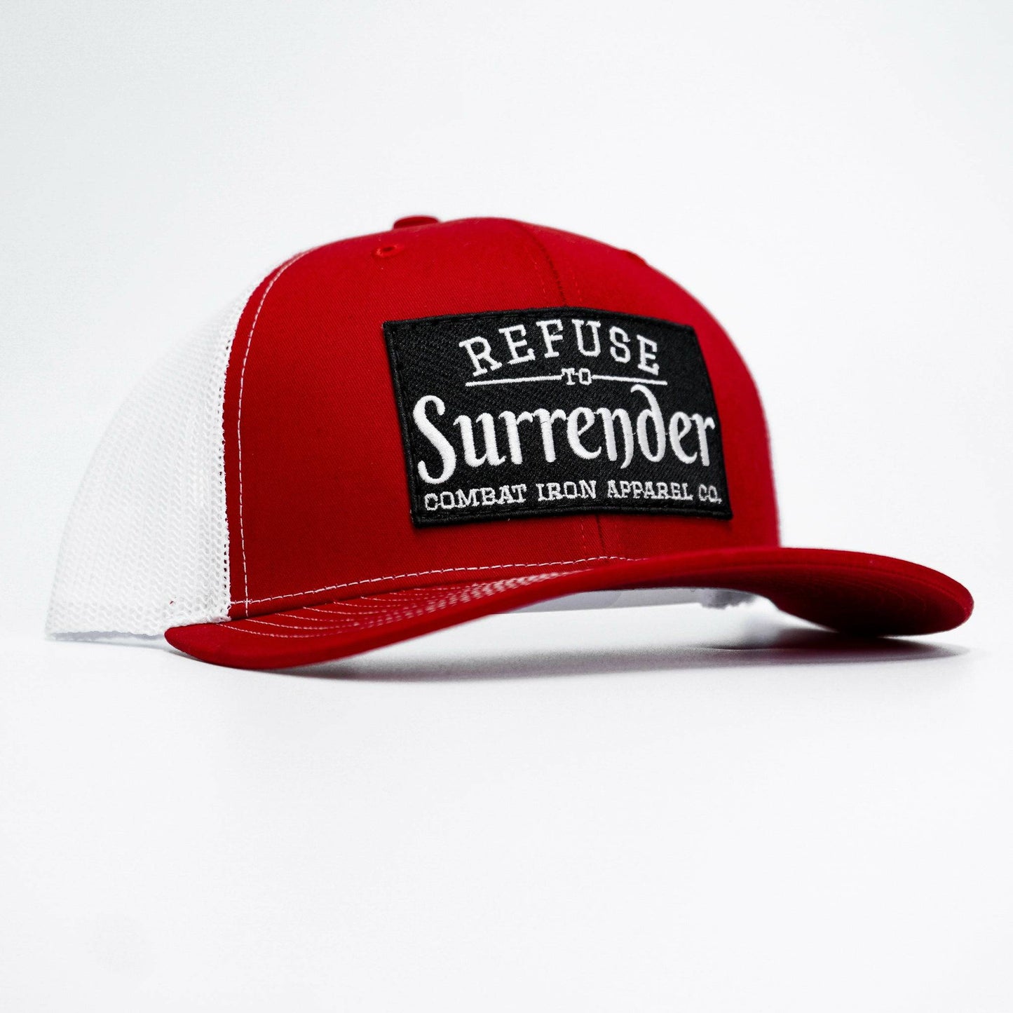 REFUSE TO SURRENDER BLACK/WHITE PATCH MID-PROFILE MESH SNAPBACK