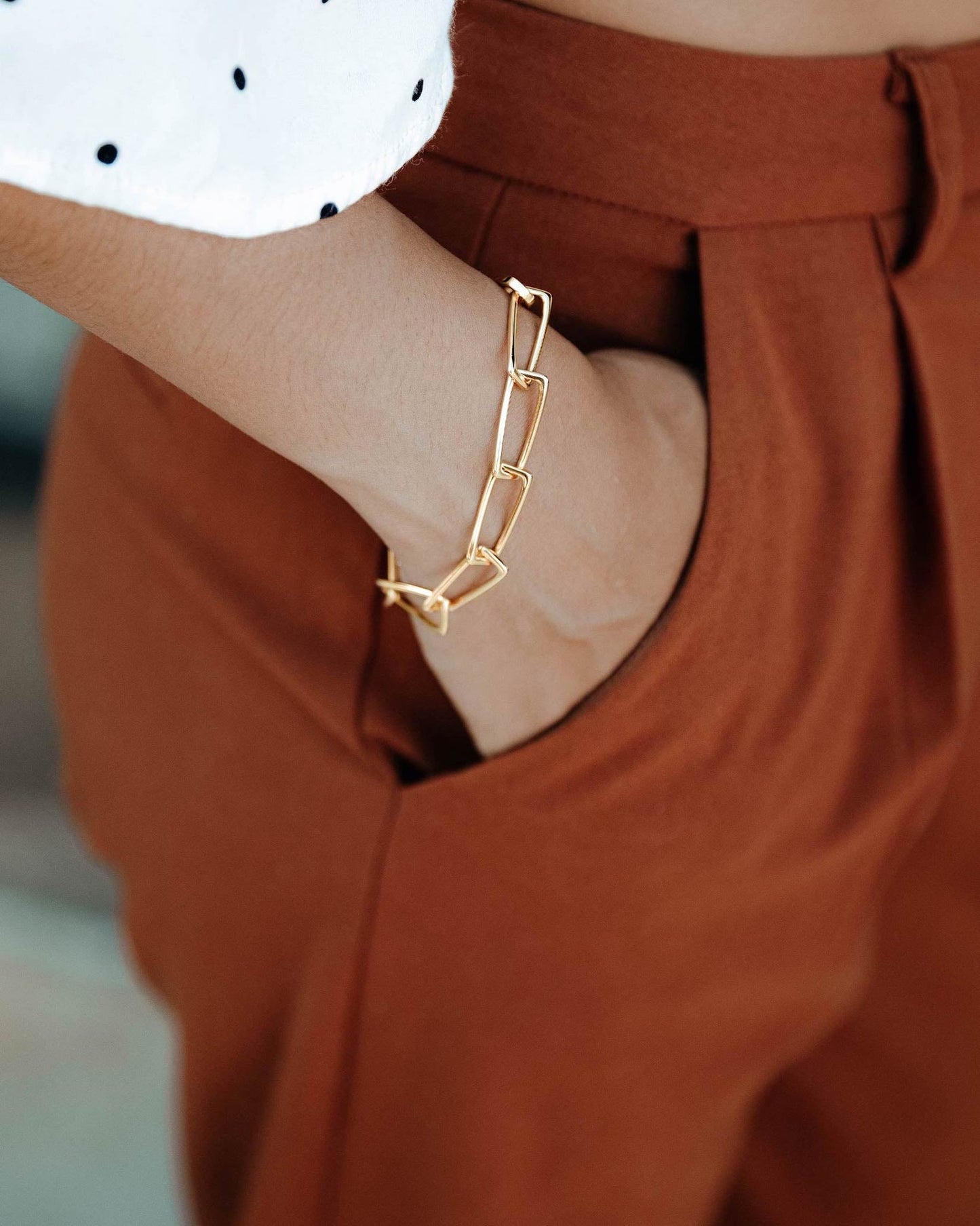 Twisted Clip Bracelet - Gold