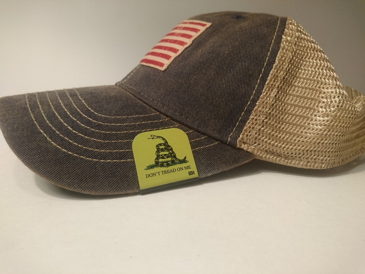 Hat clip Brim-it Dont tread on me color