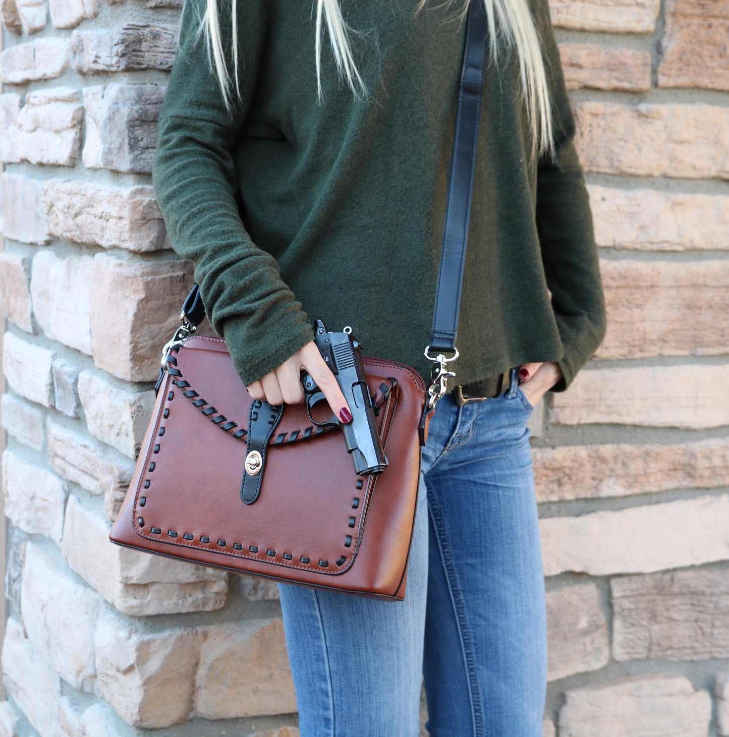 Concealed Carry Evelyn Leather Crossbody by Lady Conceal