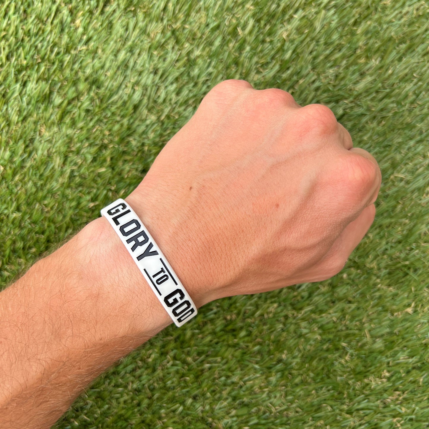 GLORY TO GOD Wristband