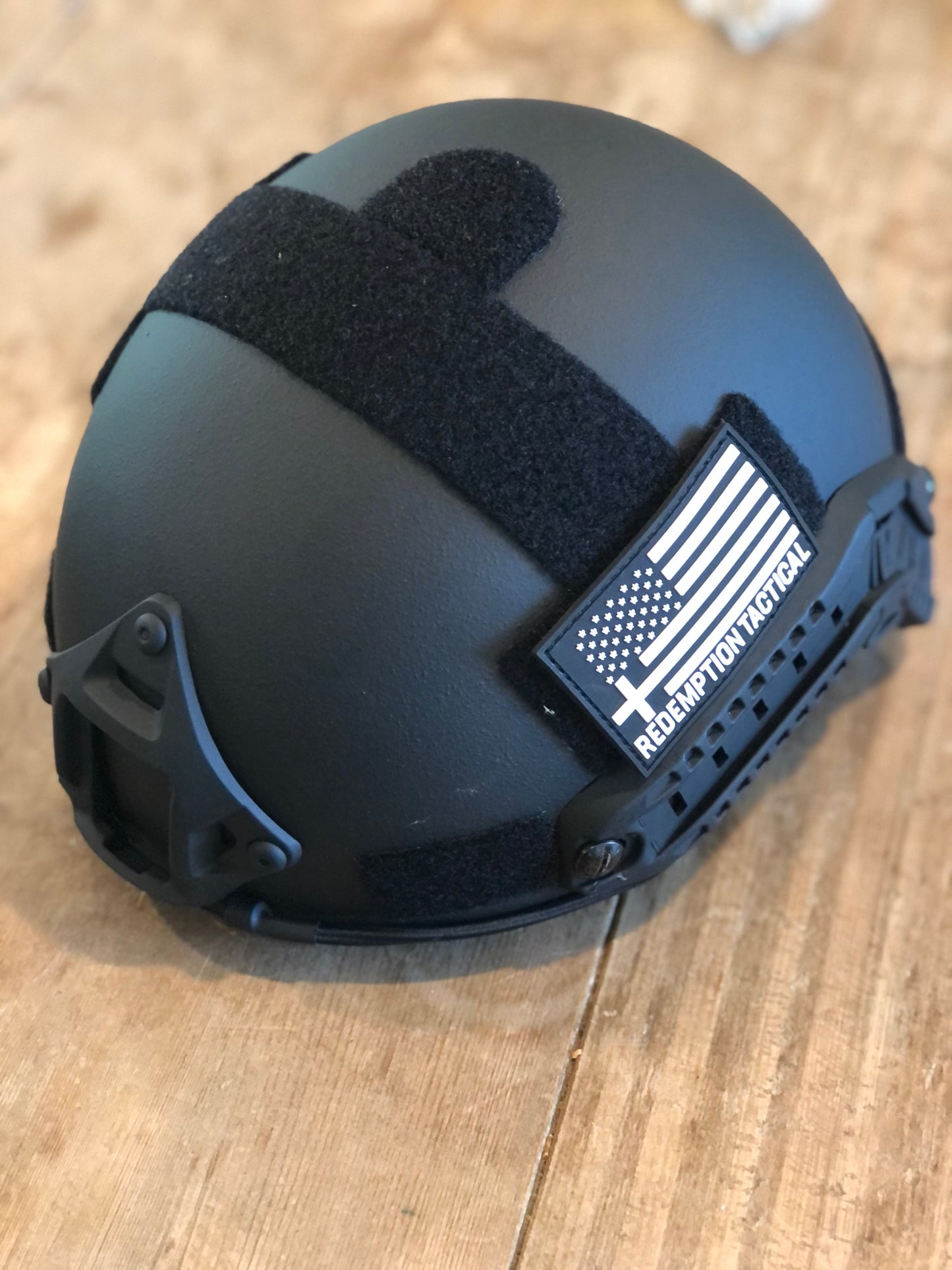 RT2 Ballistic High Cut Helmet: Tested to LEVEL IIIA (Included Arc Rails, Padding, Straps)E617