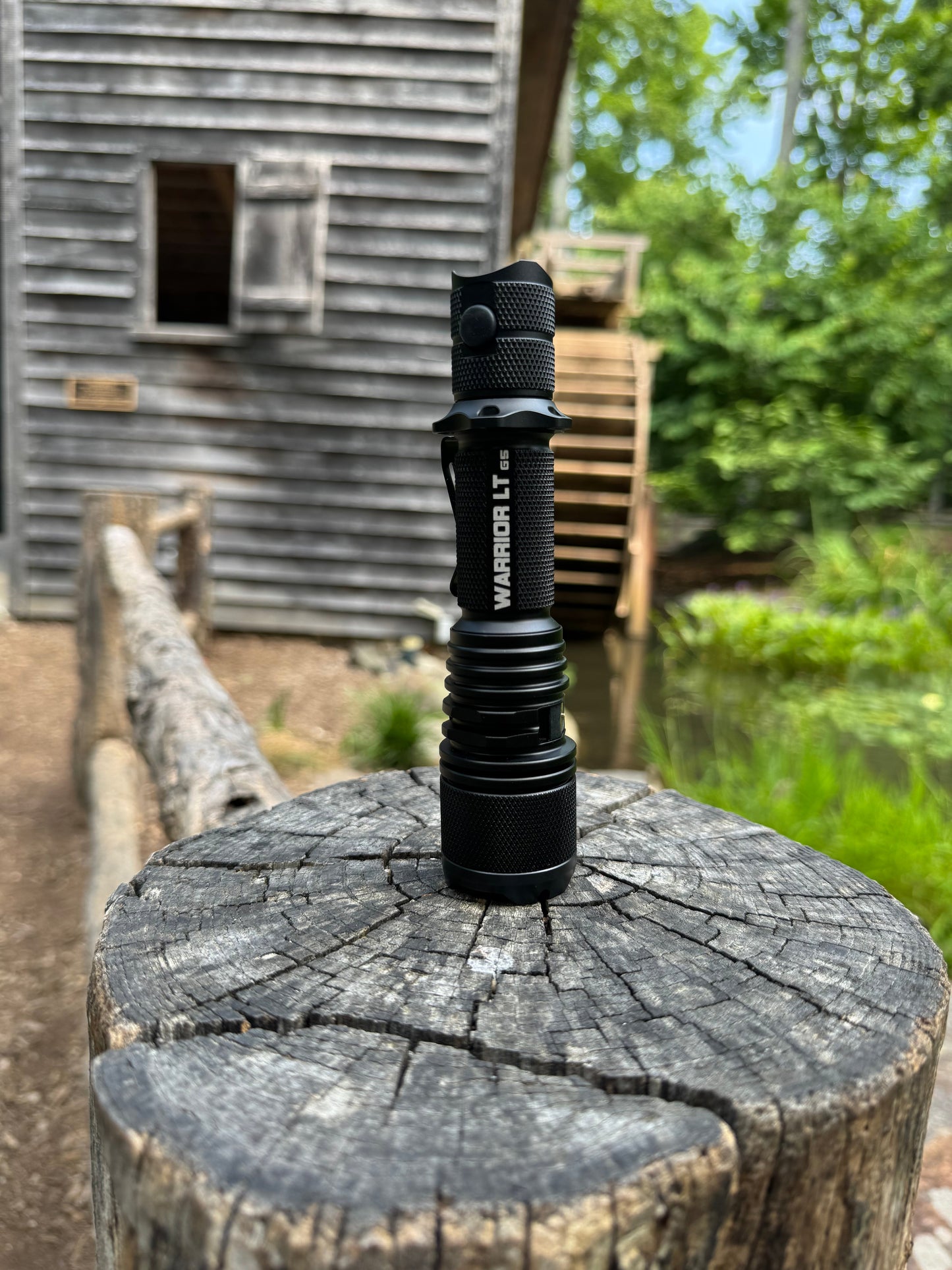 Warrior LT (Long Throw) Gen 5 - 3050 Lumen Tactical Flashlight *New Release*