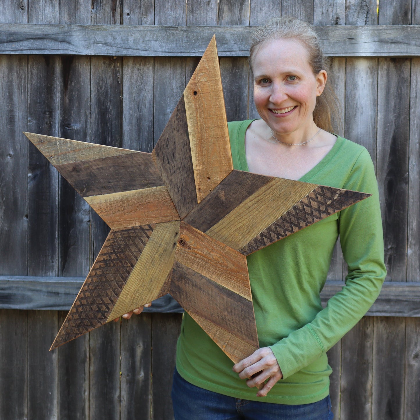 Large Reclaimed Pallet Wood Stars