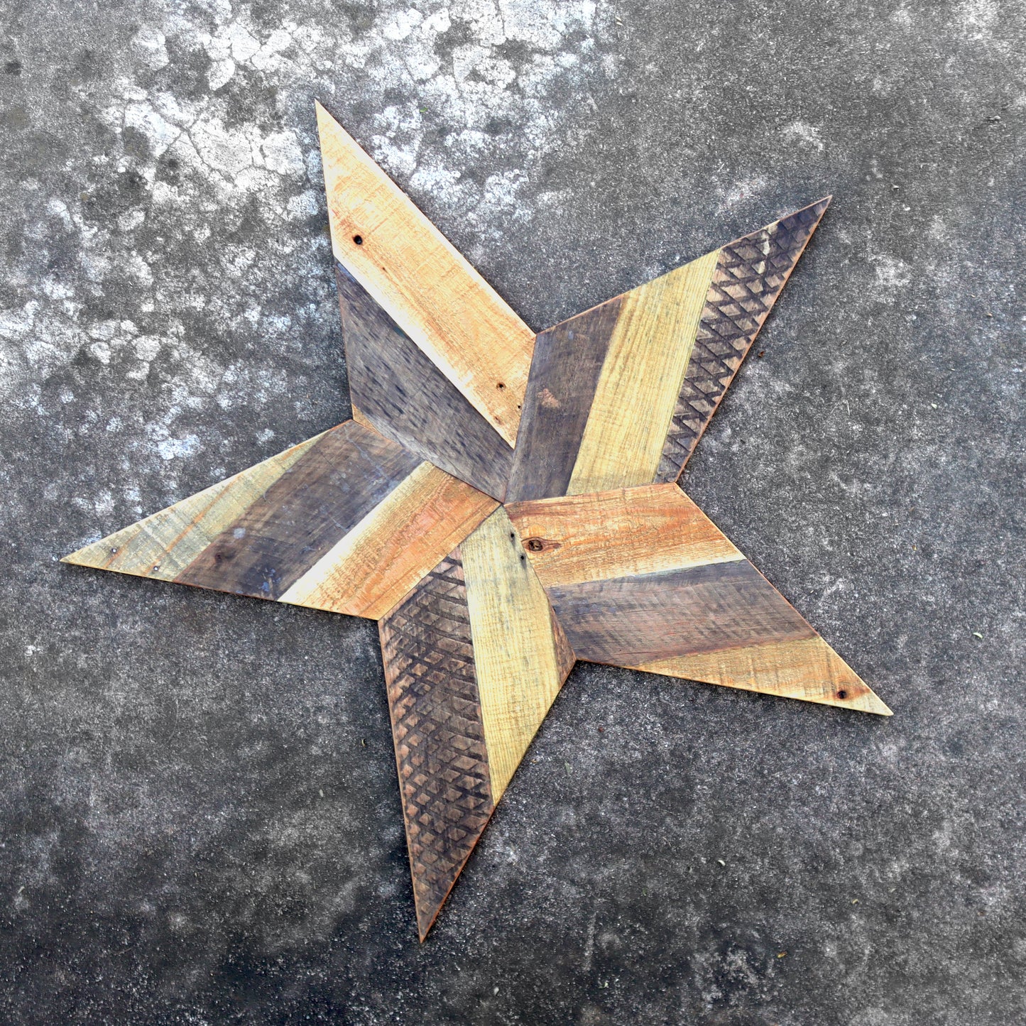 Large Reclaimed Pallet Wood Stars