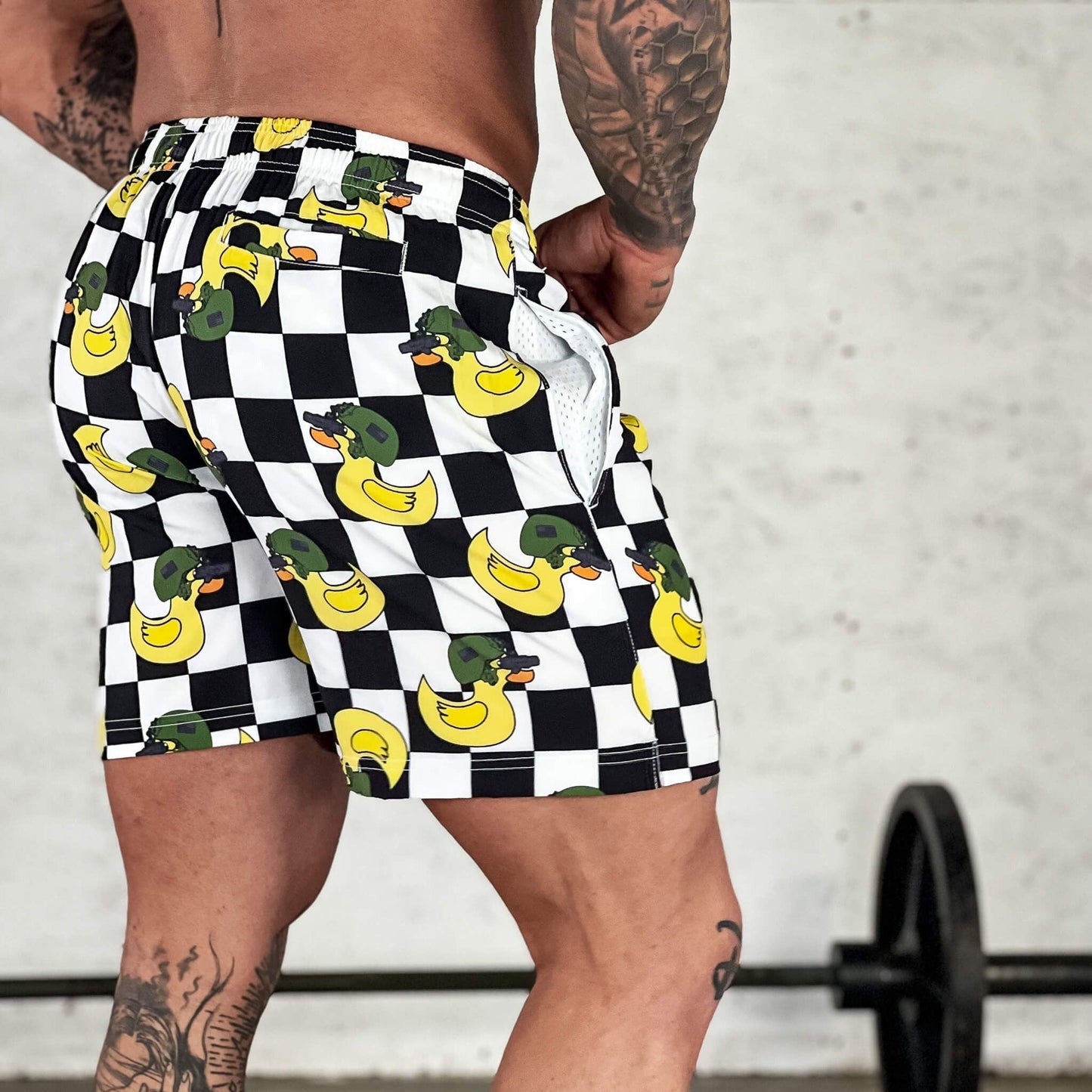 MEN'S PERFORMANCE TRAINING SHORTS V3 | 5.5" INSEAM | CHECKERED PATTERN TACTIDUCK