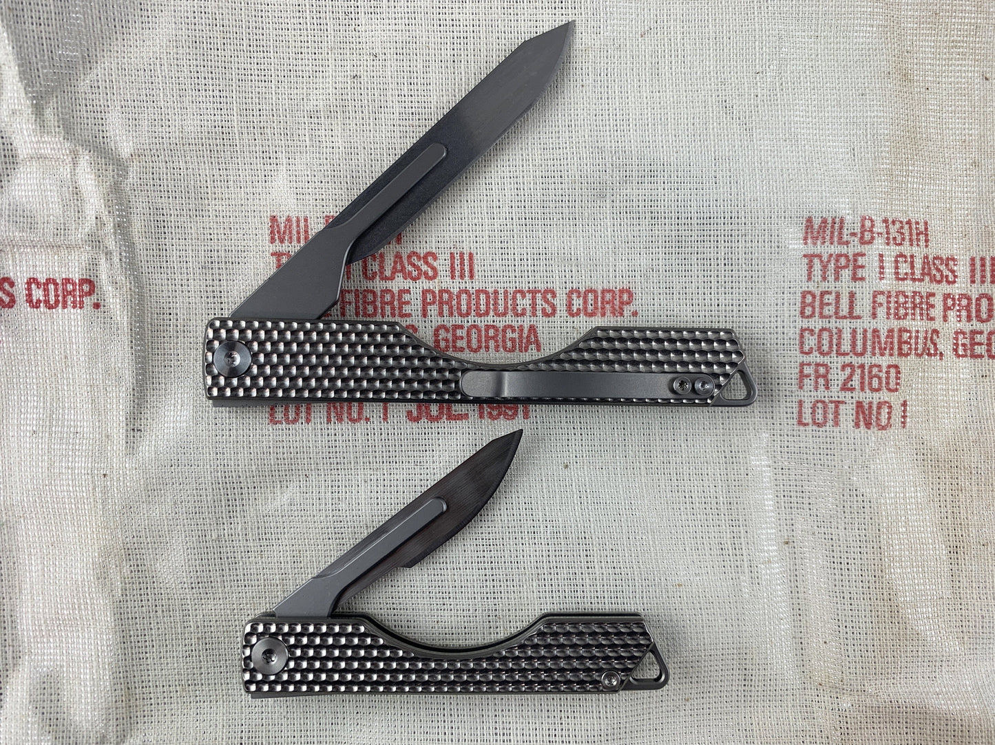 Oversized - Folding Titanium Craft Scalpel Knife + Case + Spare Blades!