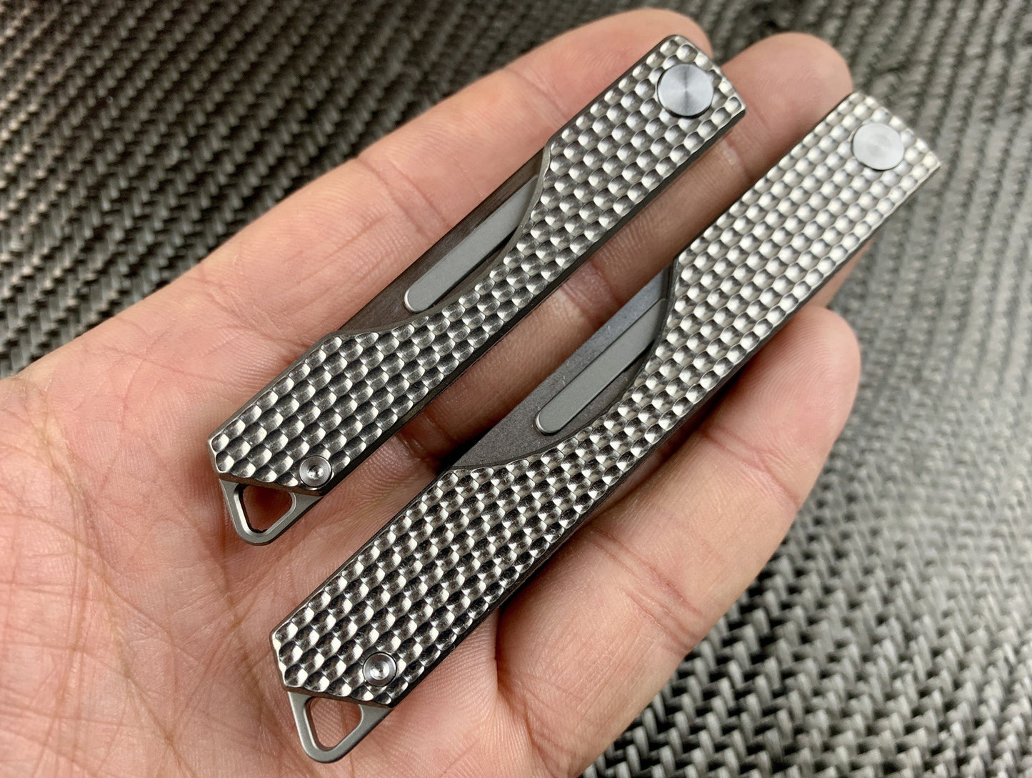 Oversized - Folding Titanium Craft Scalpel Knife + Case + Spare Blades!