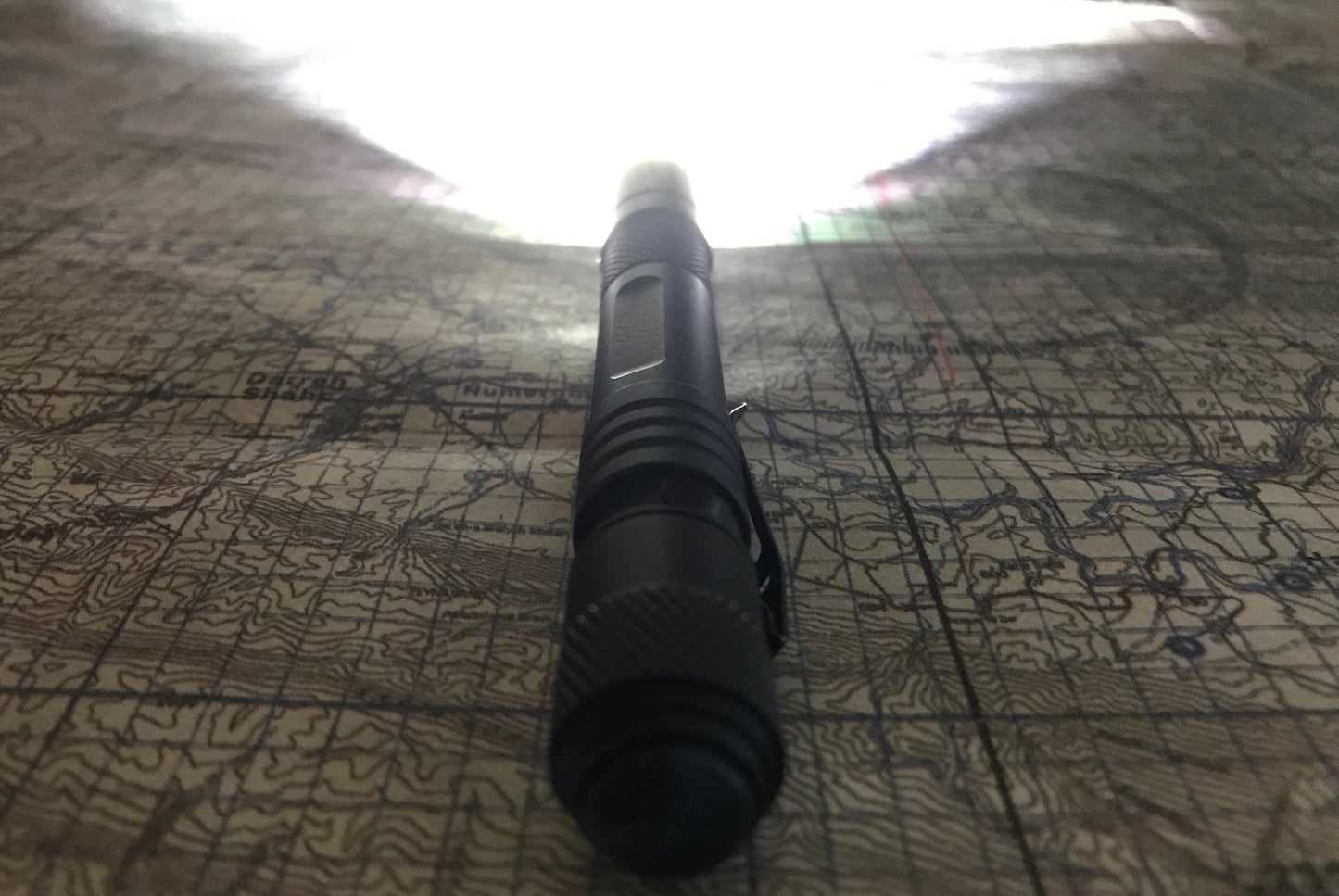 Inspection : AAAx2 Extreme Tactical Light Collab  ( SLIM! )