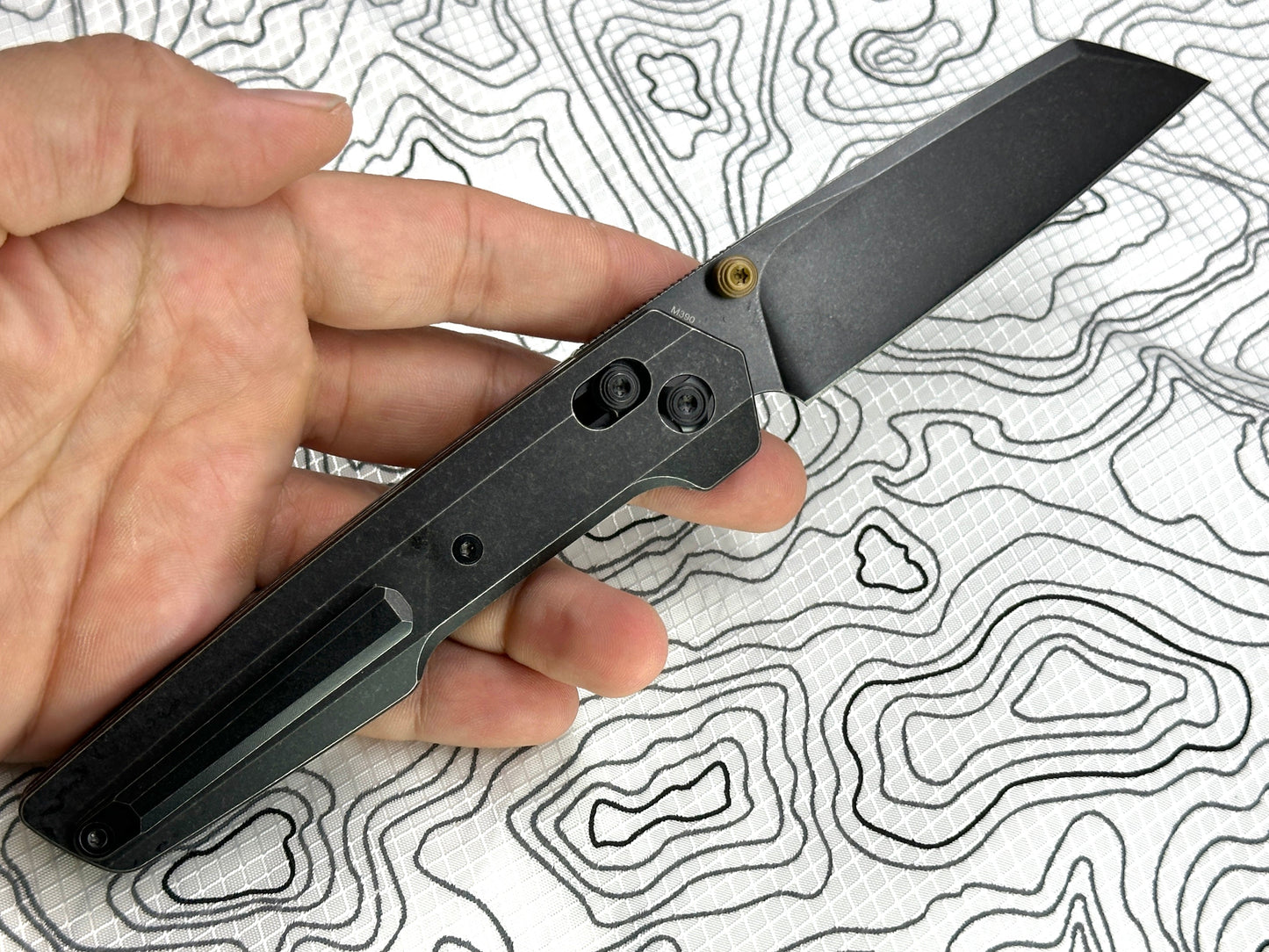 VOSTEED - Dachshund - Ultra Premium Crossbar Lock (3.25" BLK Stonewash M390 Blade & Titanium Handle)