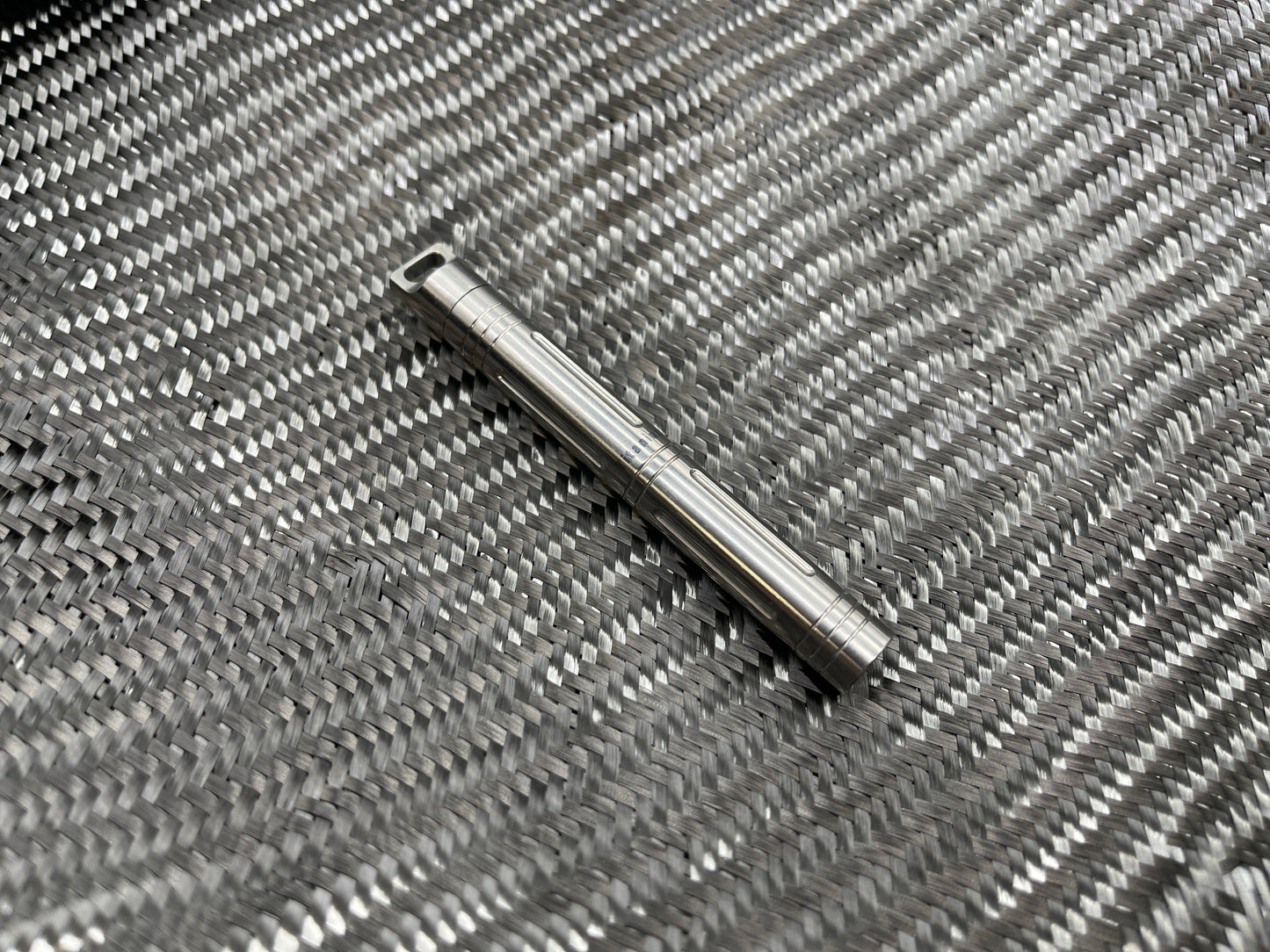 Slim Pick Titanium Capsule