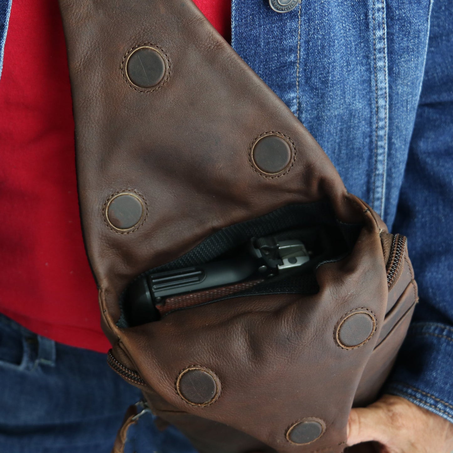 Concealed Carry Unisex Dakota Leather Sling by Lady Conceal