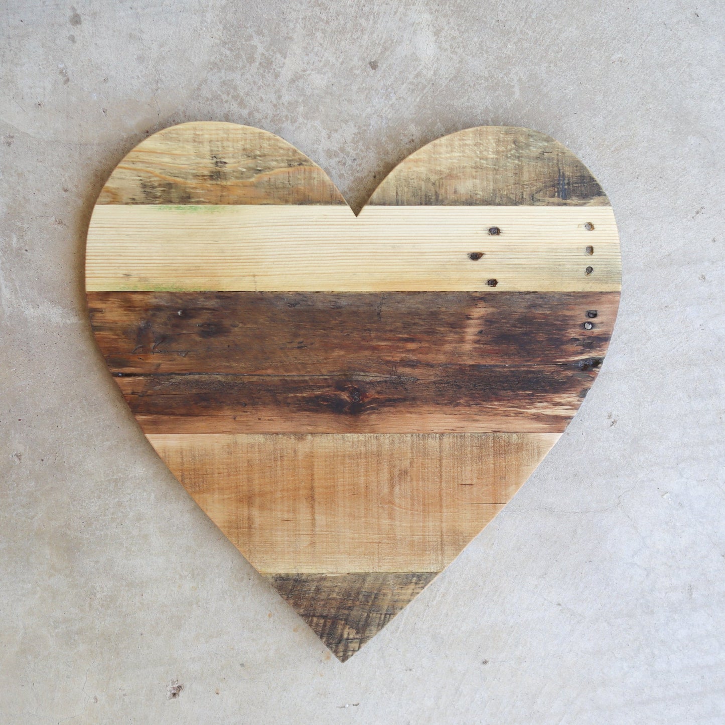 Reclaimed Pallet Wood Hearts