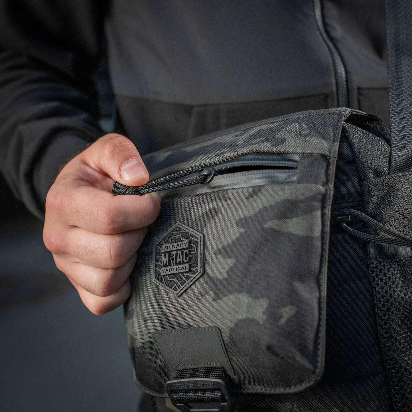 M-Tac Satellite Magnet Bag Elite Hex Black