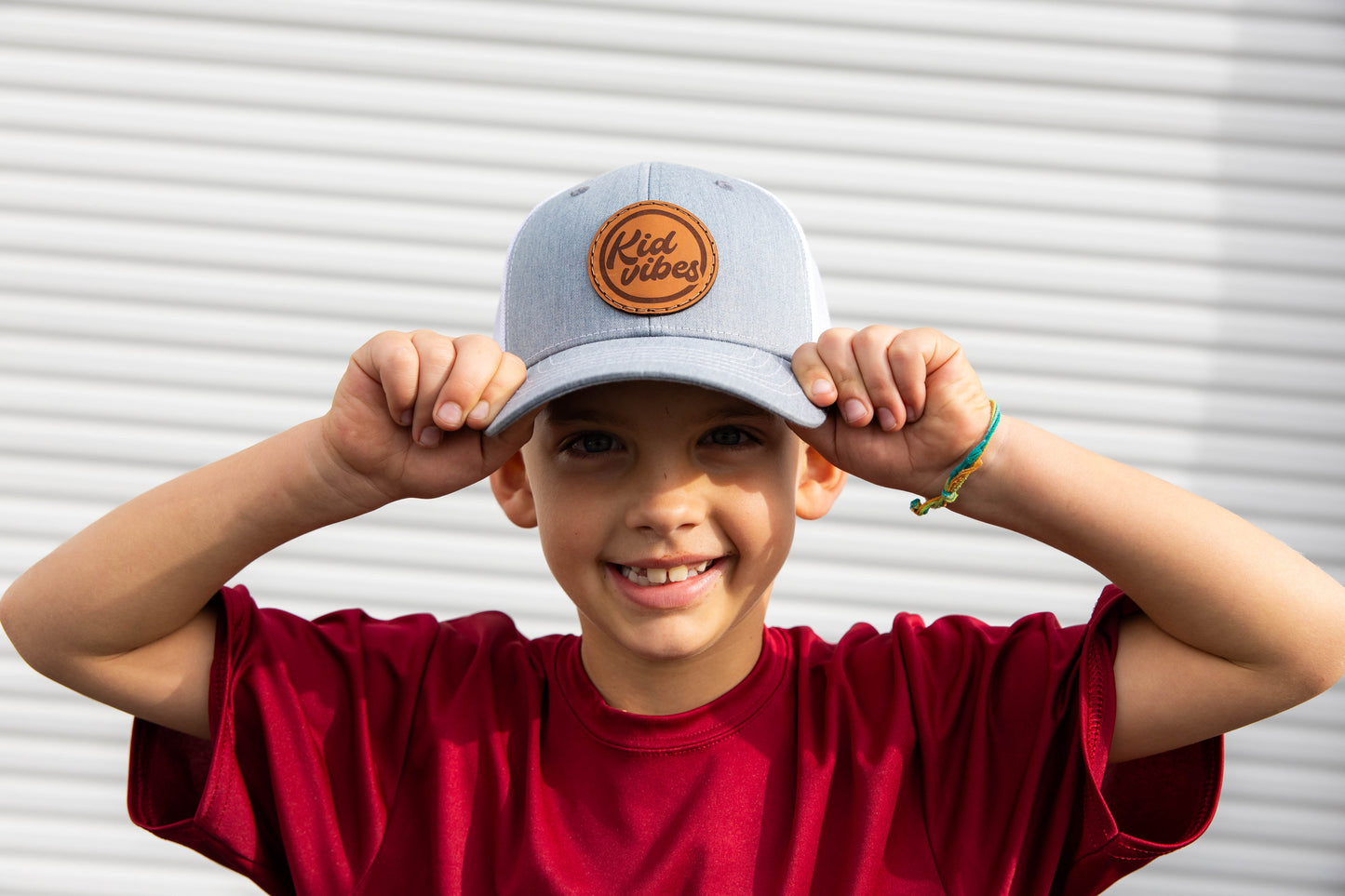 KIDVIBES Circle Patch KIDS SnapBack (Heather Grey/White)