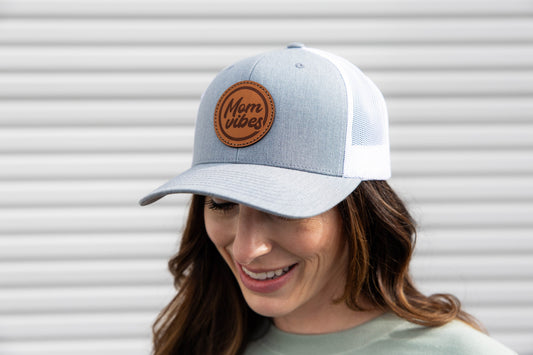 MomVibes Circle Patch - Curved Bill Trucker Snapback (Heather/White)