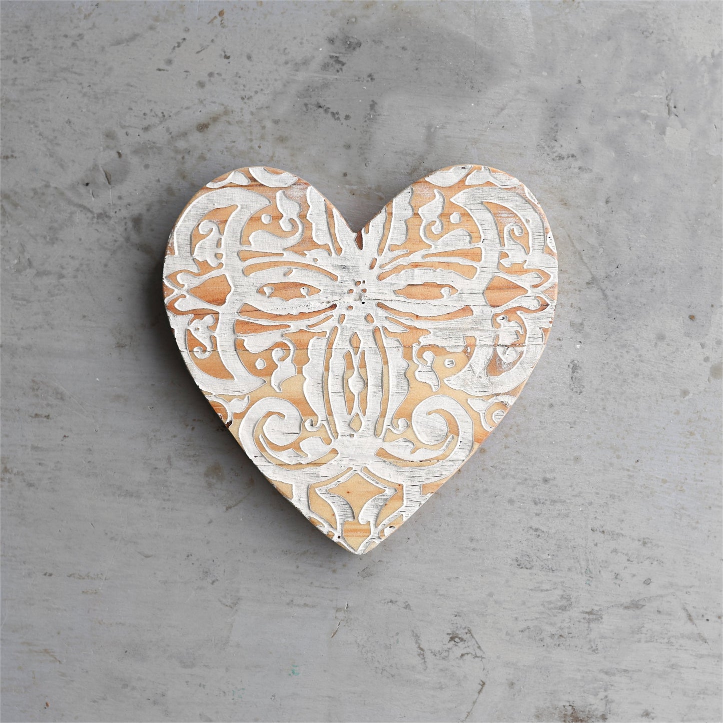 Ornate Pattern No 4 Pallet Hearts