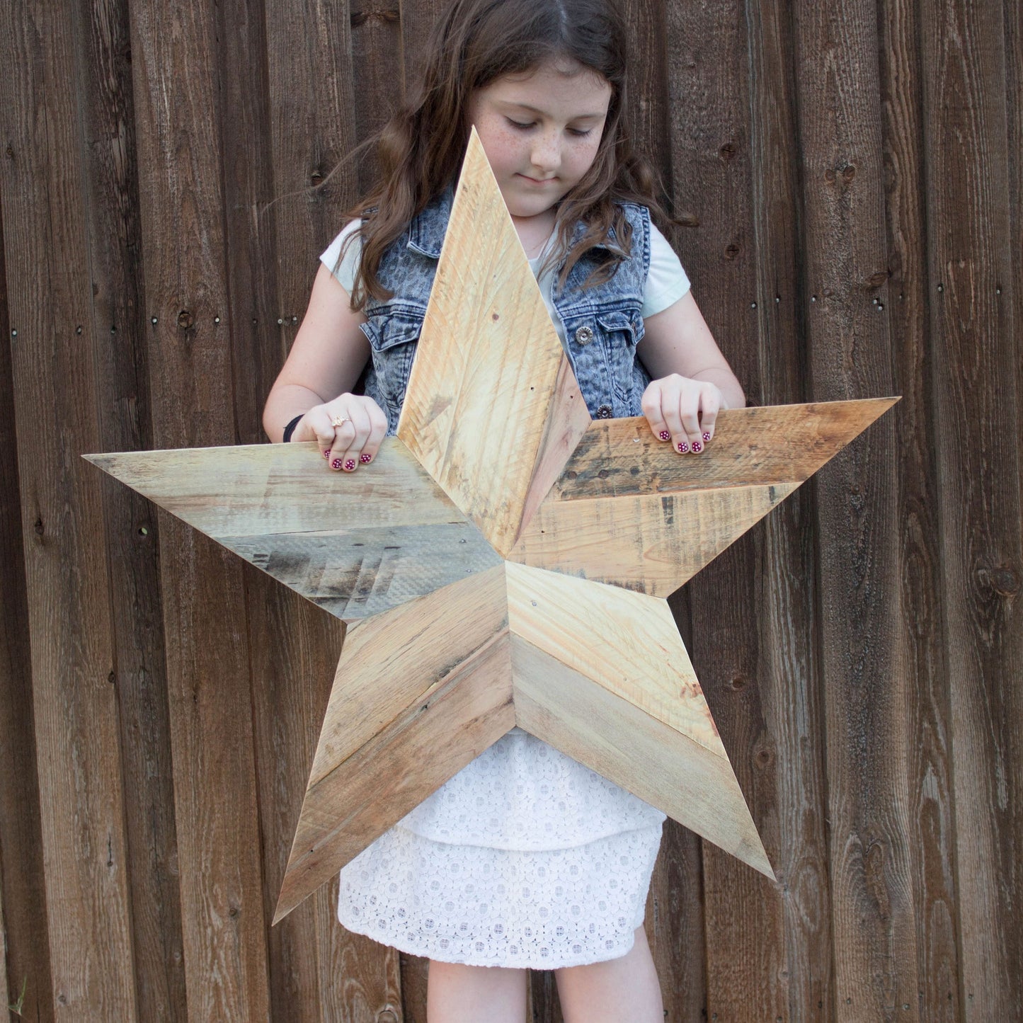 Large Reclaimed Pallet Wood Stars