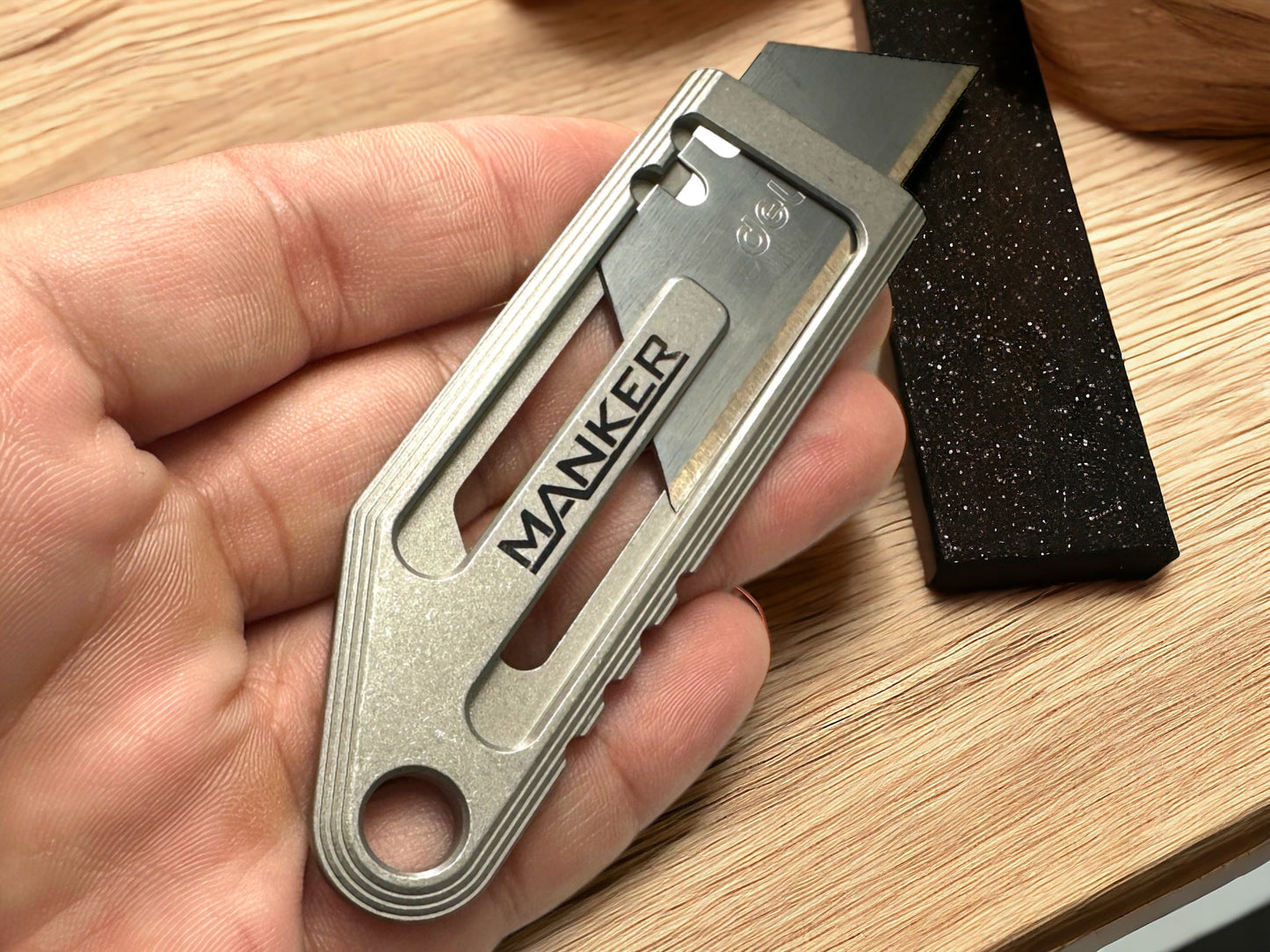 UTI Edge Manker® - Titanium Utility Knife