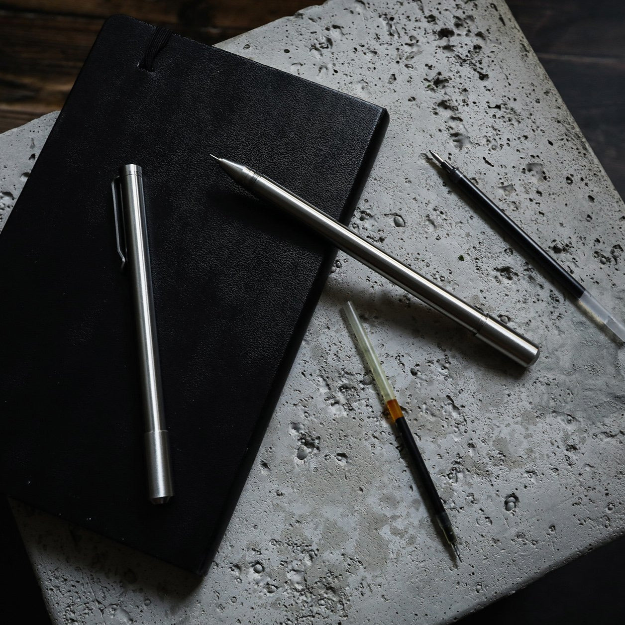 PHX-Pen : A Timeless Stainless Steel Pen