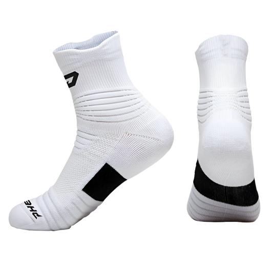 Quantum Knit Lite Quarter Performance Socks - White