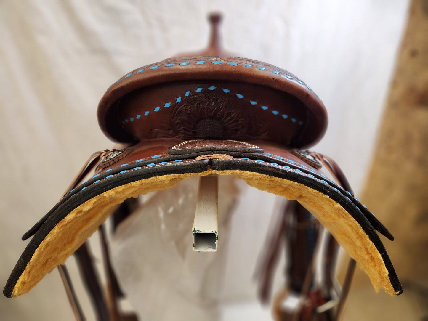 14.5" BuckStitched Inlay Barrel Racer