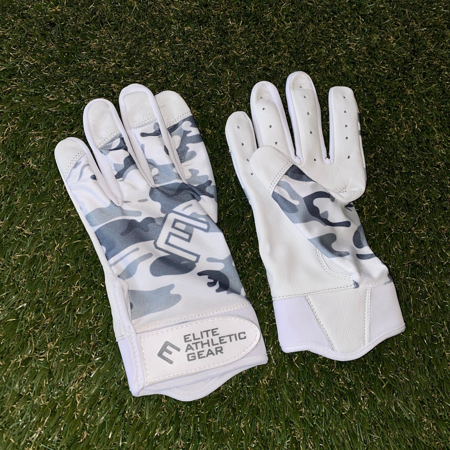 Snow Camo Batting Gloves