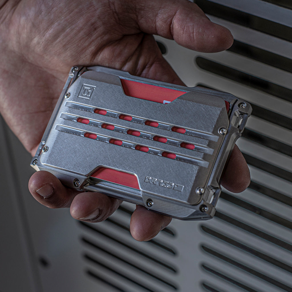 A10 ADAPT™ TITANIUM WALLET