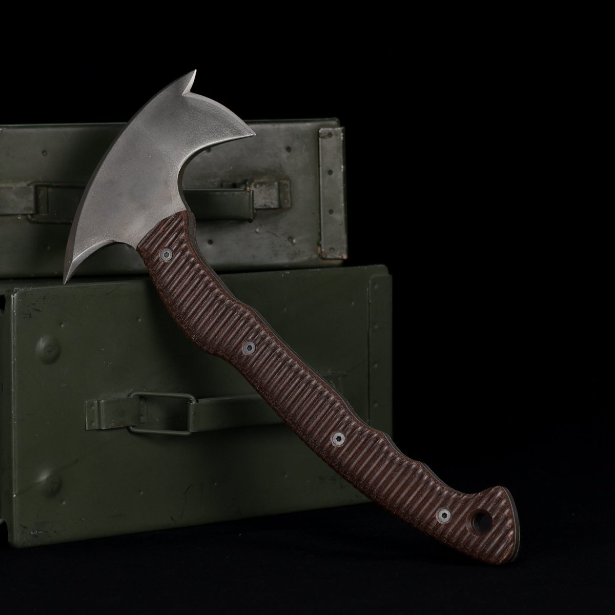 Combat three spikes tomahawk with polymer composite handle 13.77"