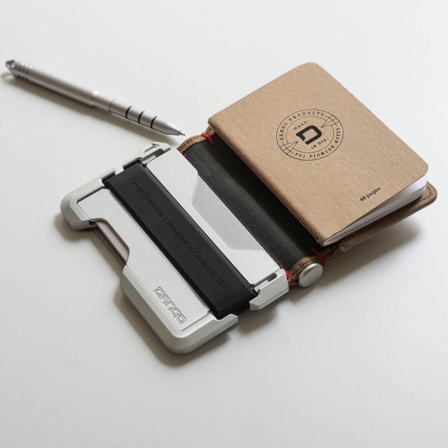 D01 DAPPER™ PEN WALLET