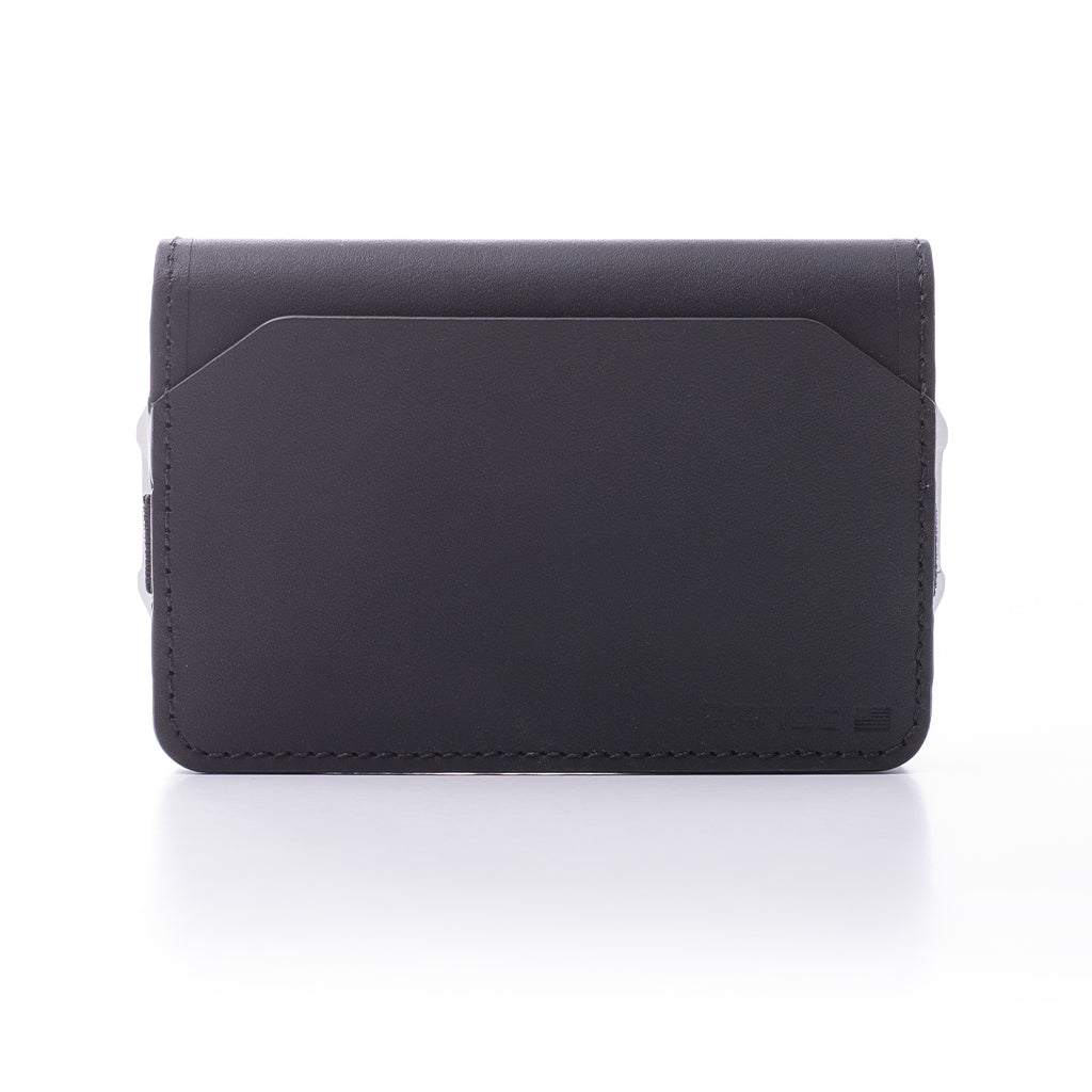 D03 DAPPER™ BIFOLD WALLET