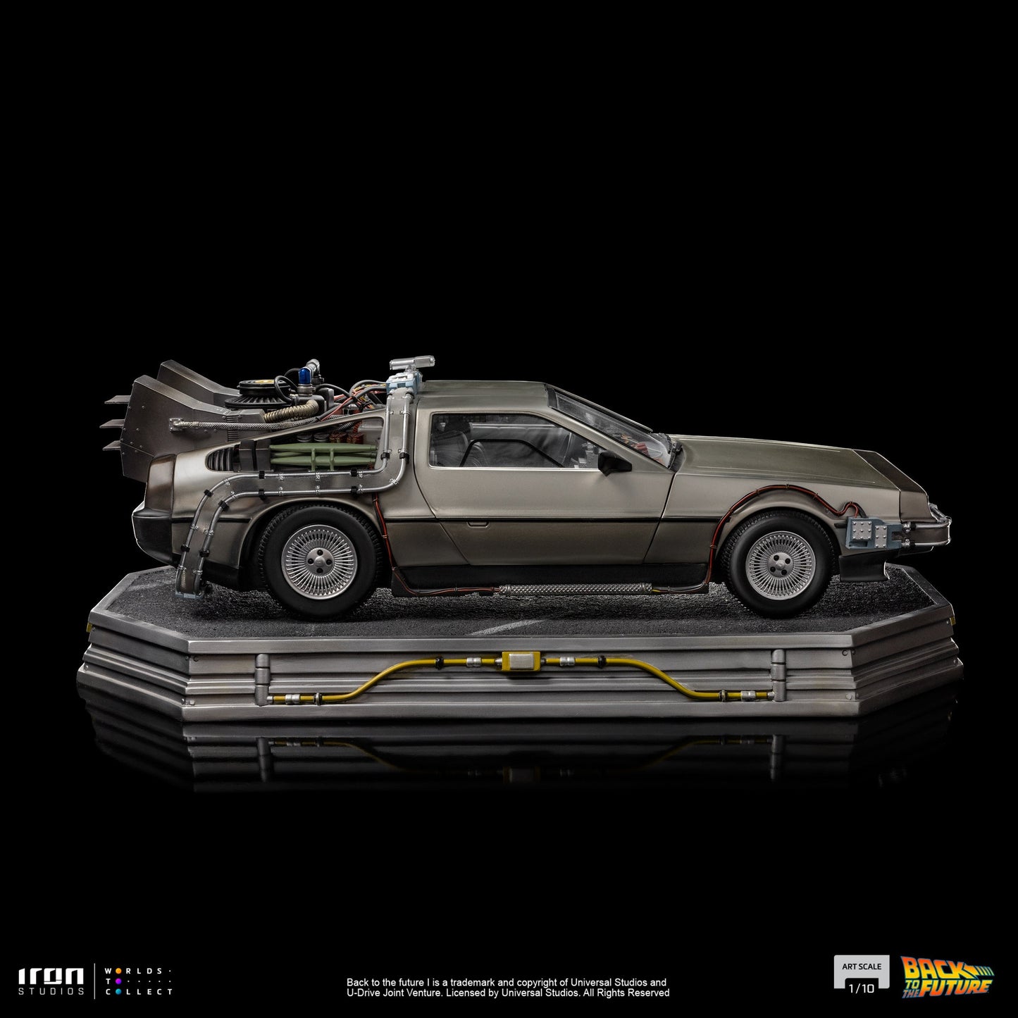 Iron Studios Back to the Future DeLorean 1:10 Scale Statue