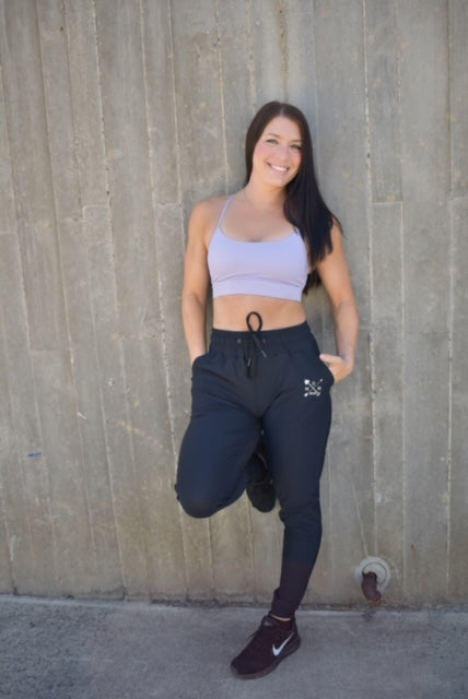 Dynamic Bra & Black Jogger Set