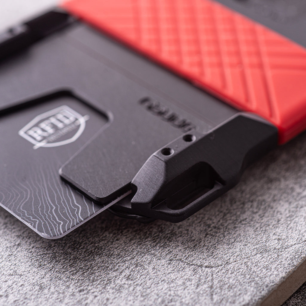 M1 MAVERICK™ WALLET - SPECIAL EDITION - RED & BLACK