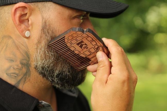 Frag Out Cedar Wooden Beard Comb