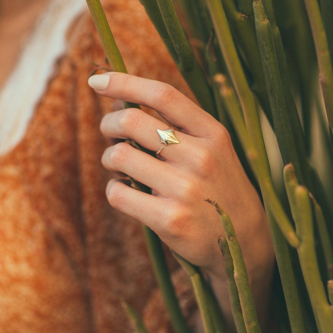 Manta Ray Ring