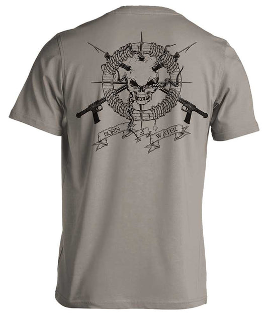 Spearfishing T-Shirt: Skull & Spearguns
