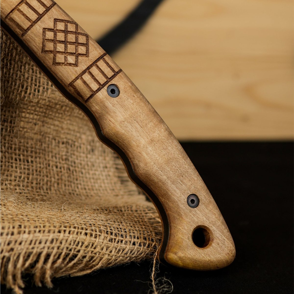 Tactical tomahawk "Sakari" with tribal engraving