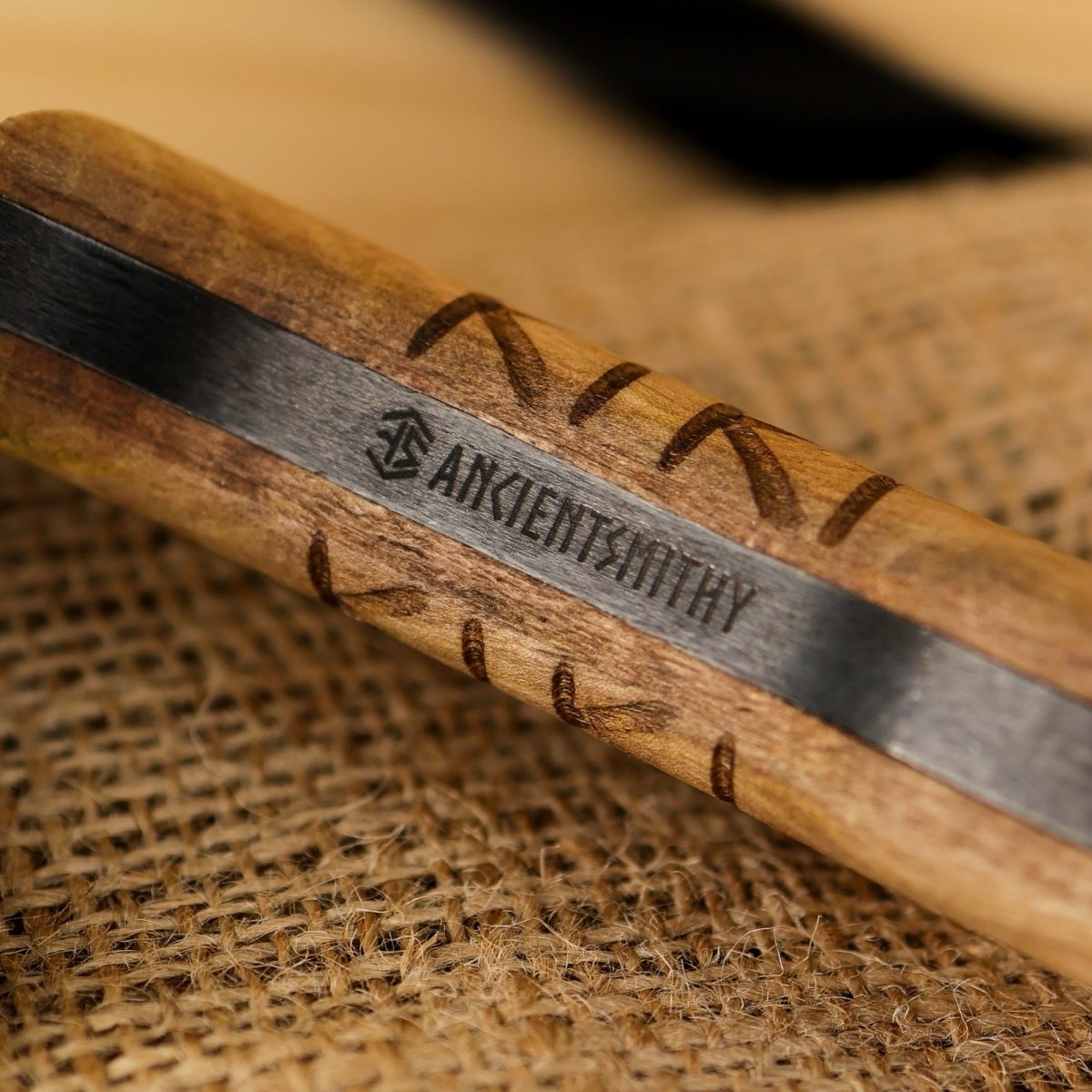 Tactical tomahawk "Sakari" with tribal engraving